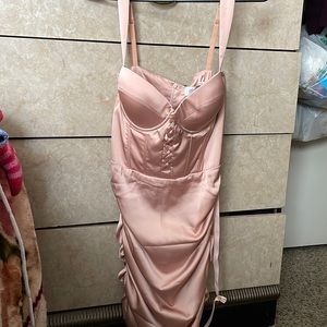 Beautiful dress, never worn, blush pink color